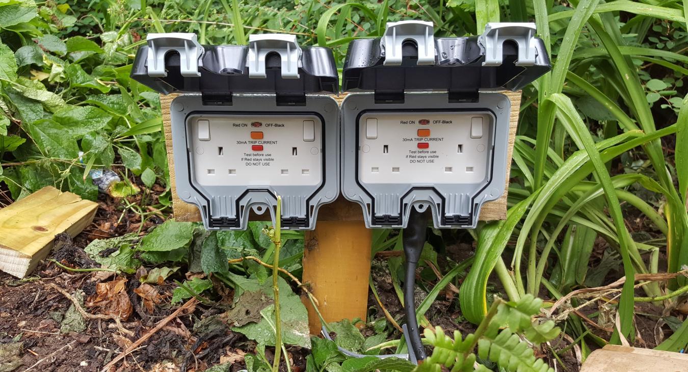 Outdoor socket with isolation and dedicated supply London